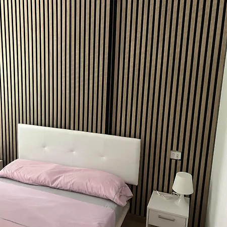 Alondra Park Apartamento *